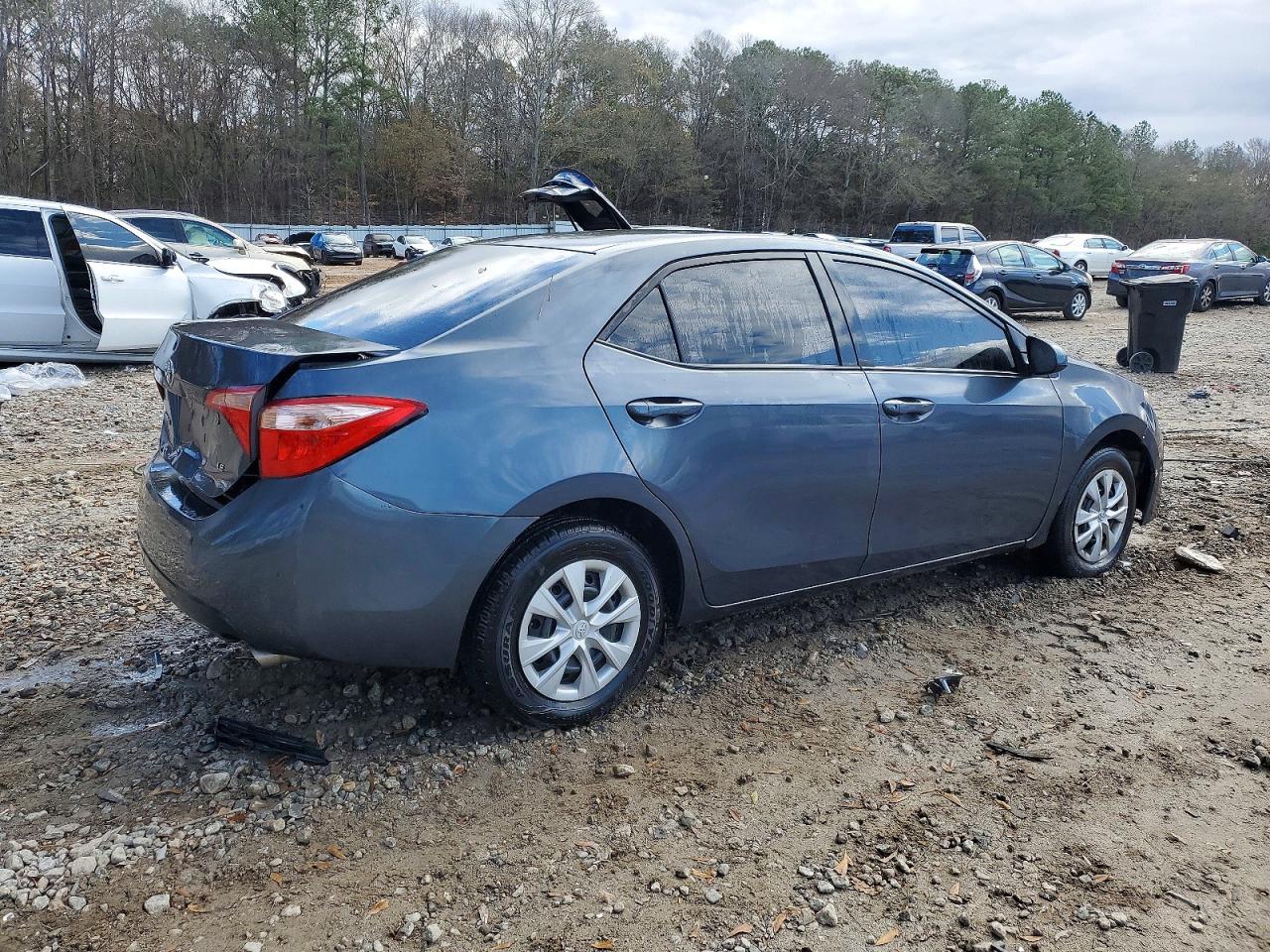 2018 TOYOTA COROLLA L photo 3