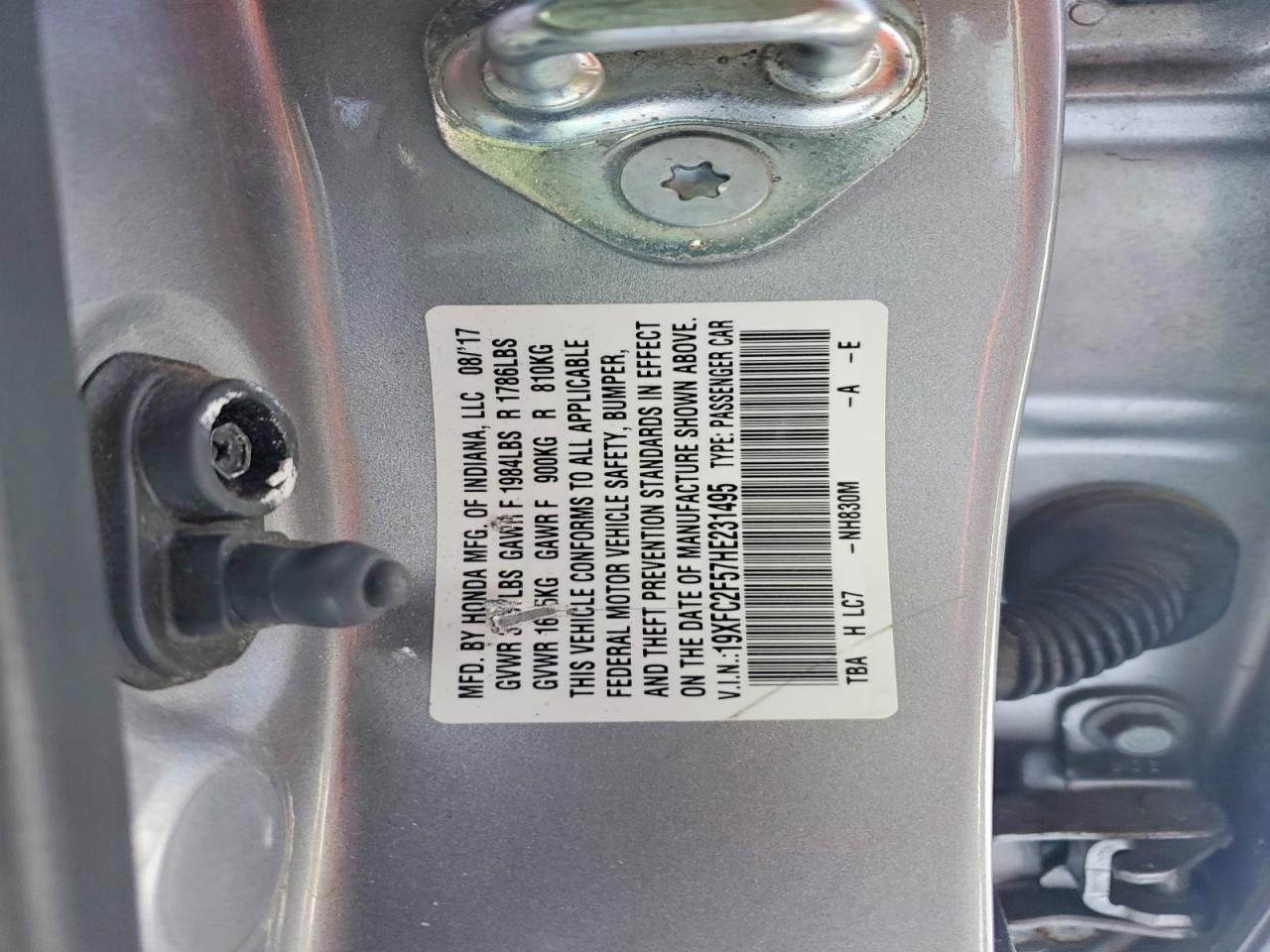 2017 HONDA CIVIC LX photo 12