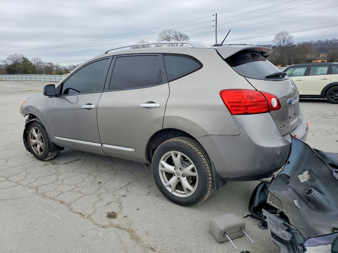 2011 NISSAN ROGUE S photo 2