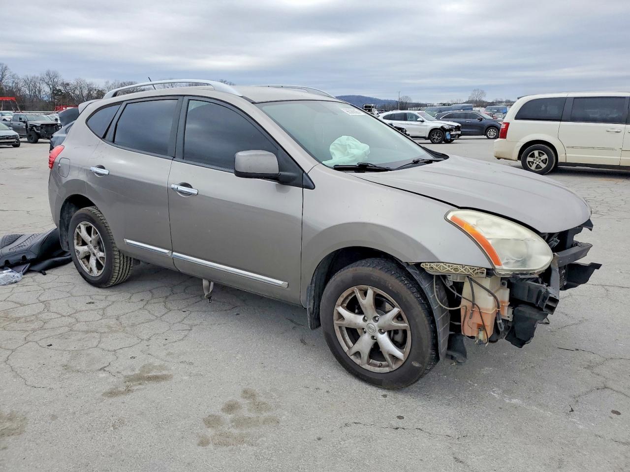 2011 NISSAN ROGUE S photo 4