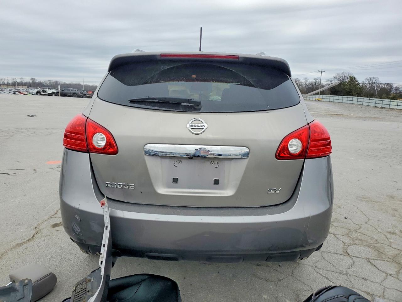 2011 NISSAN ROGUE S photo 6