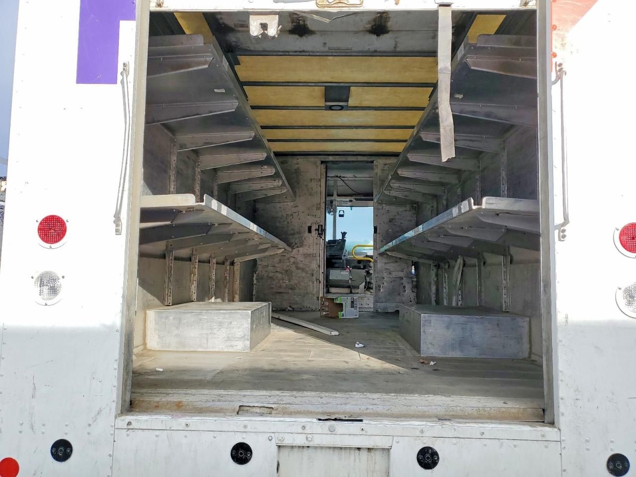 2021 FORD CC DELIVERY TRUCK photo 10