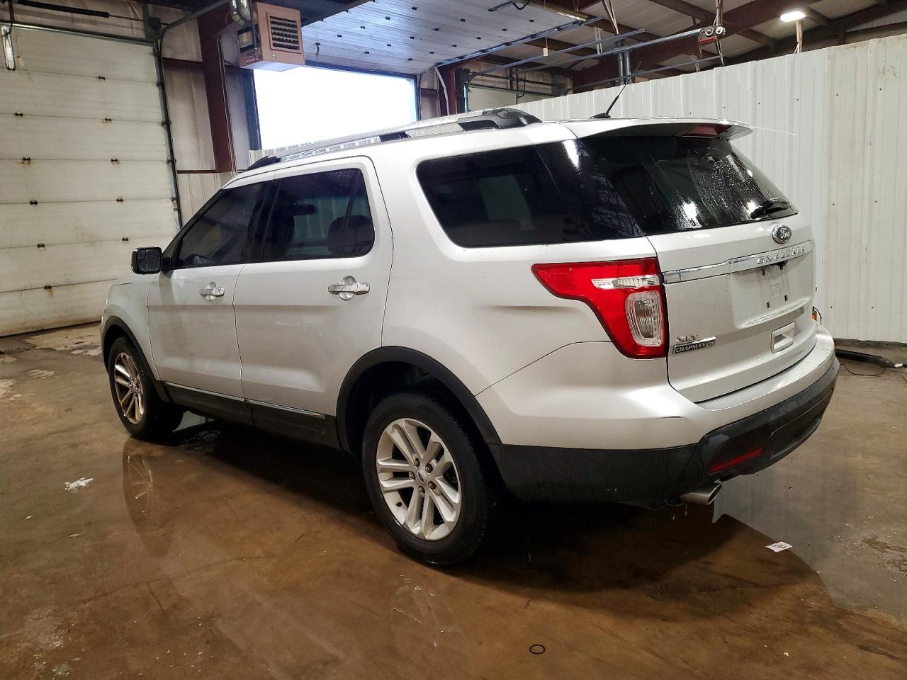 2013 FORD EXPLORER XLT photo 2