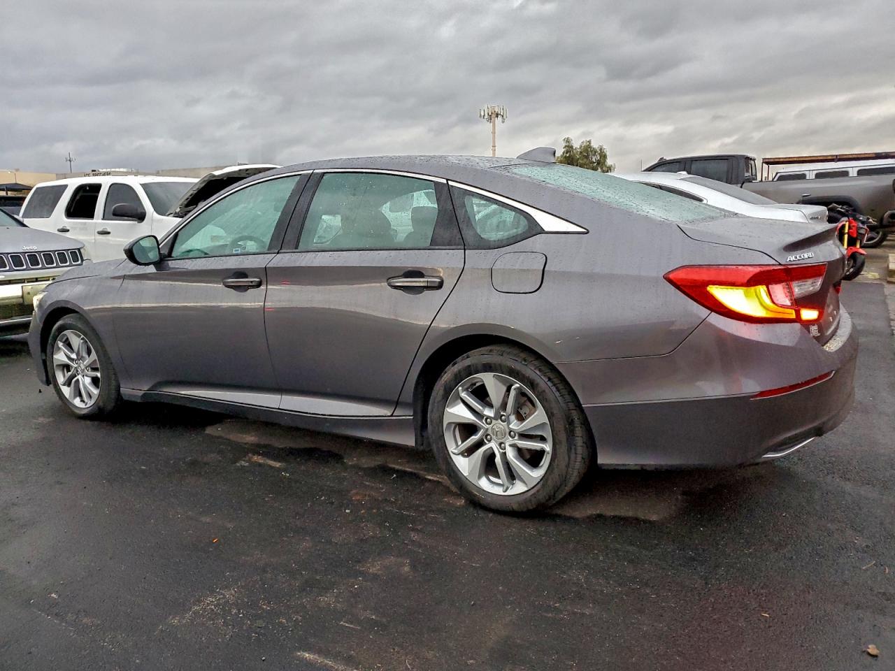 2020 HONDA ACCORD LX photo 2