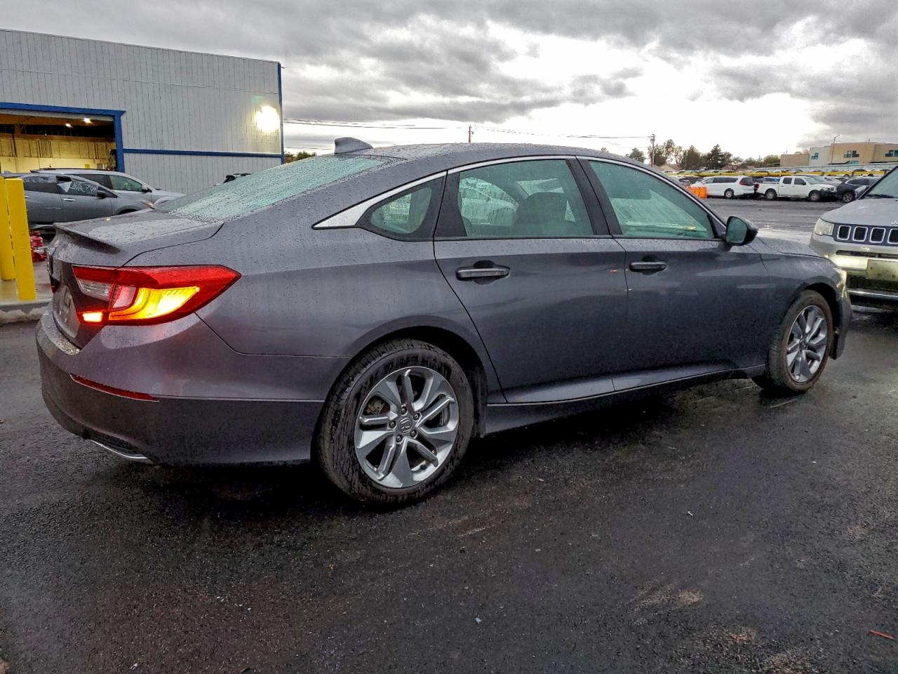 2020 HONDA ACCORD LX photo 3