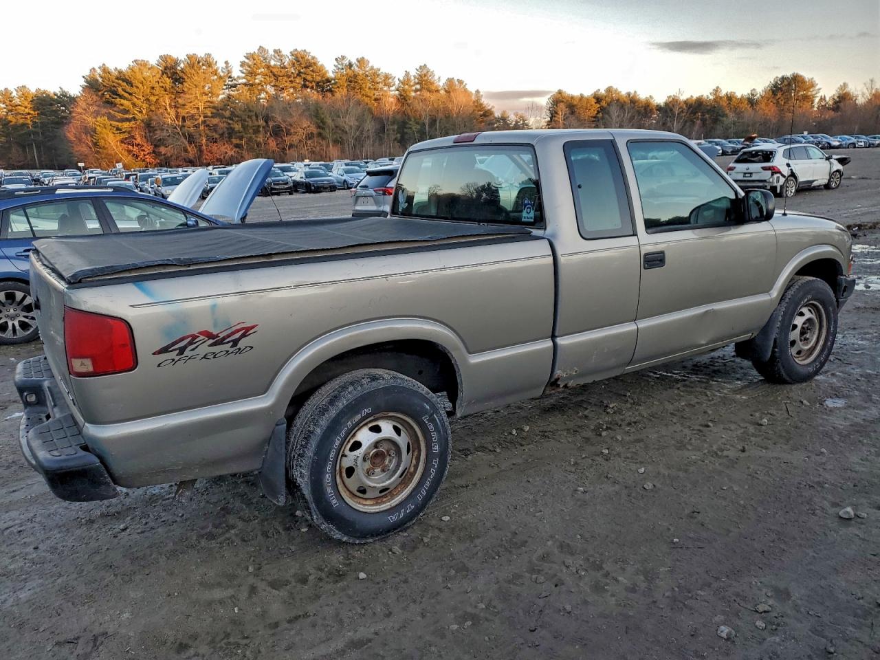 2003 CHEVROLET S TRUCK S10 photo 3