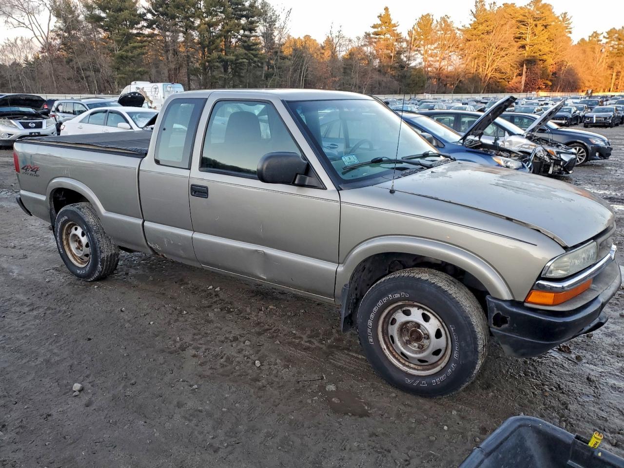 2003 CHEVROLET S TRUCK S10 photo 4