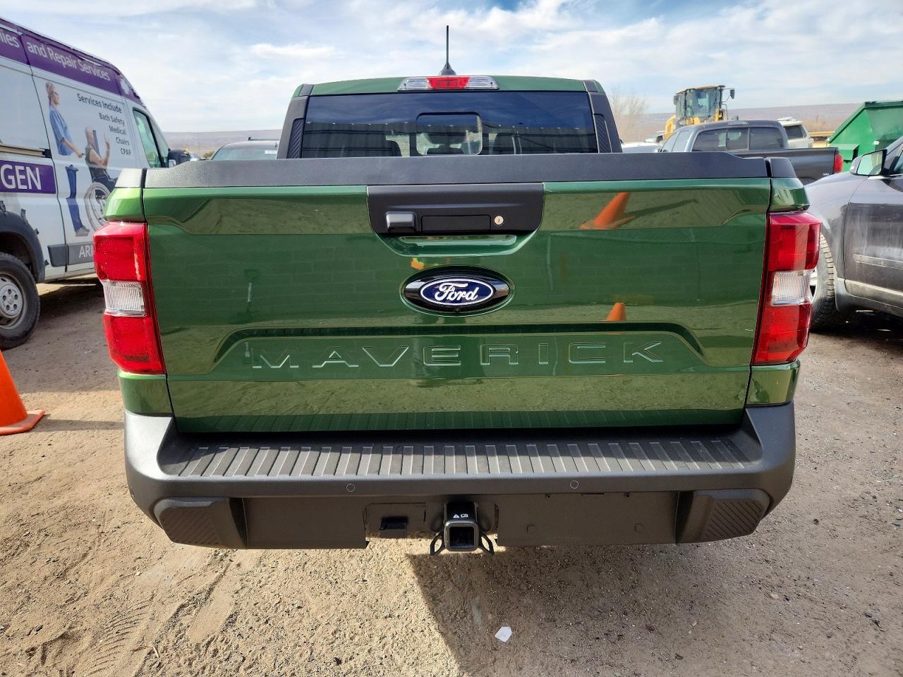 2025 FORD MAVERICK LARIAT photo 11