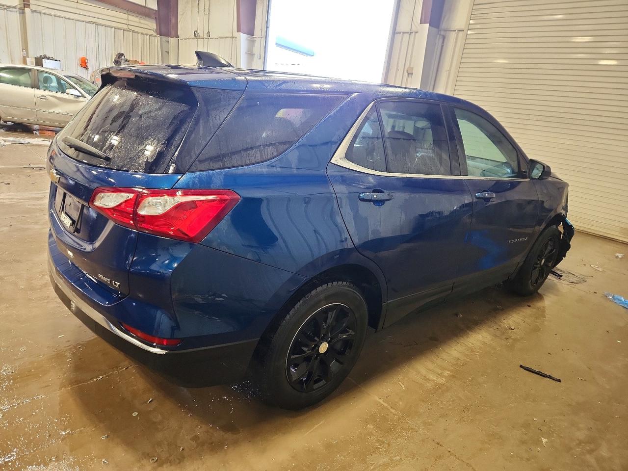 2019 CHEVROLET EQUINOX LT photo 3