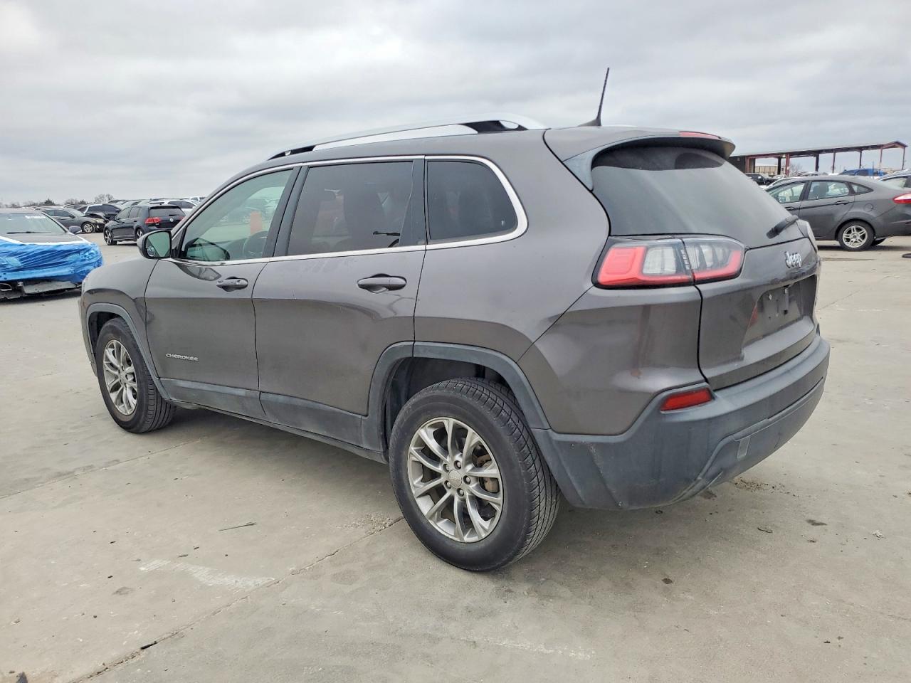 2019 JEEP CHEROKEE LATITUDE PLUS photo 2