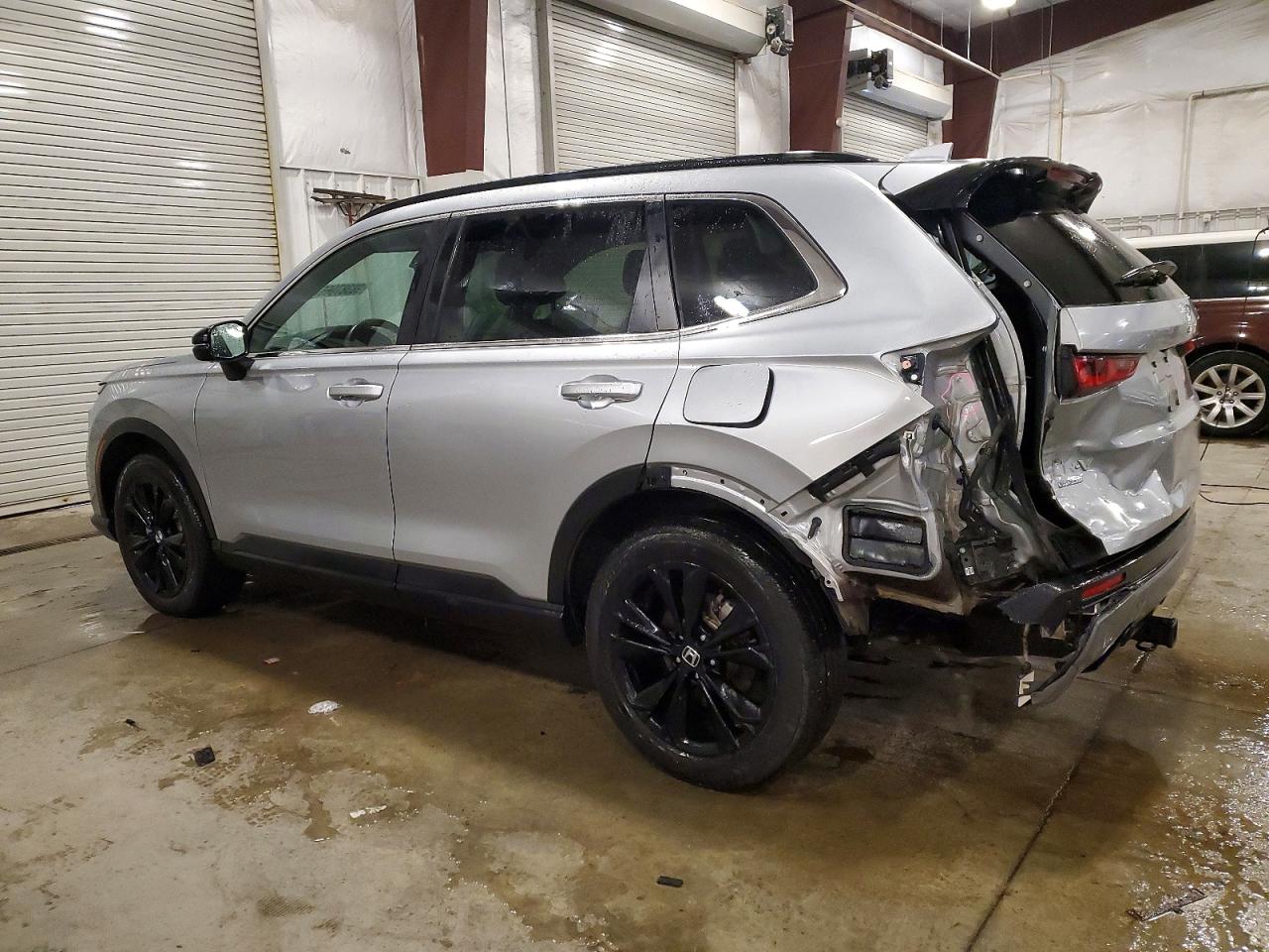 2025 HONDA CR-V SPORT TOURING photo 2