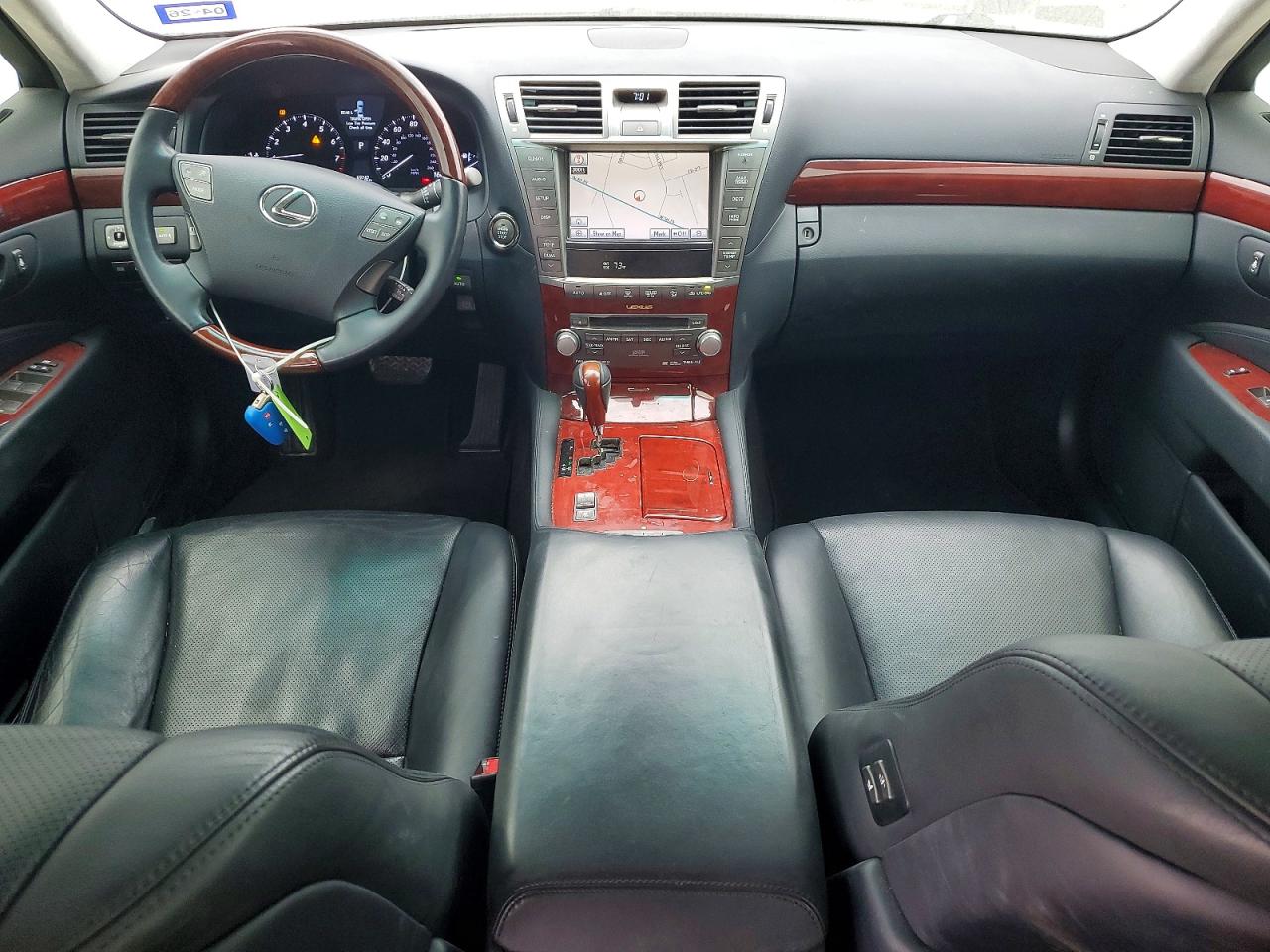 2012 LEXUS LS 460L photo 8