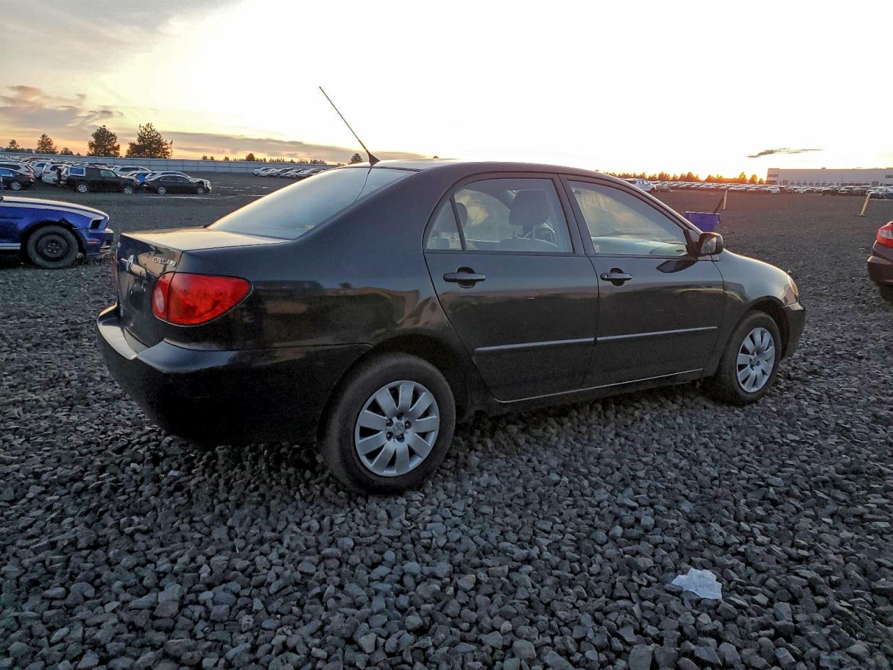 2004 TOYOTA COROLLA CE photo 3