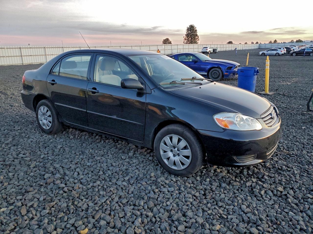 2004 TOYOTA COROLLA CE photo 4