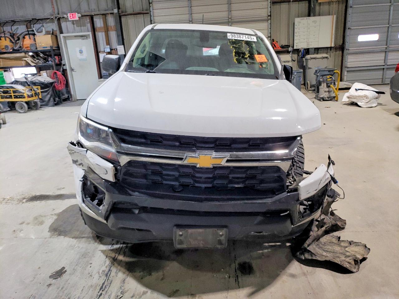 2022 CHEVROLET COLORADO photo 5
