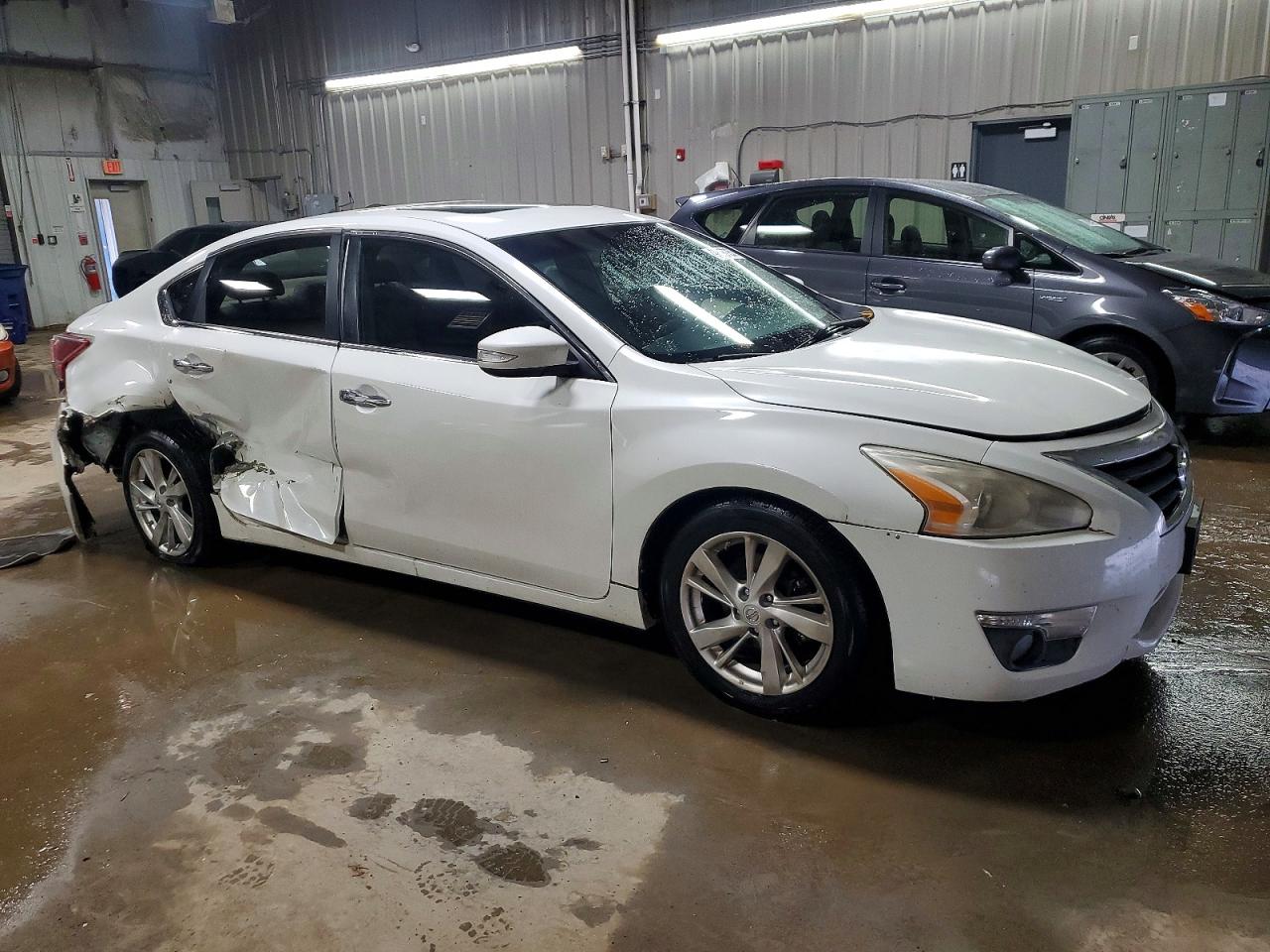 2013 NISSAN ALTIMA 2.5 photo 4