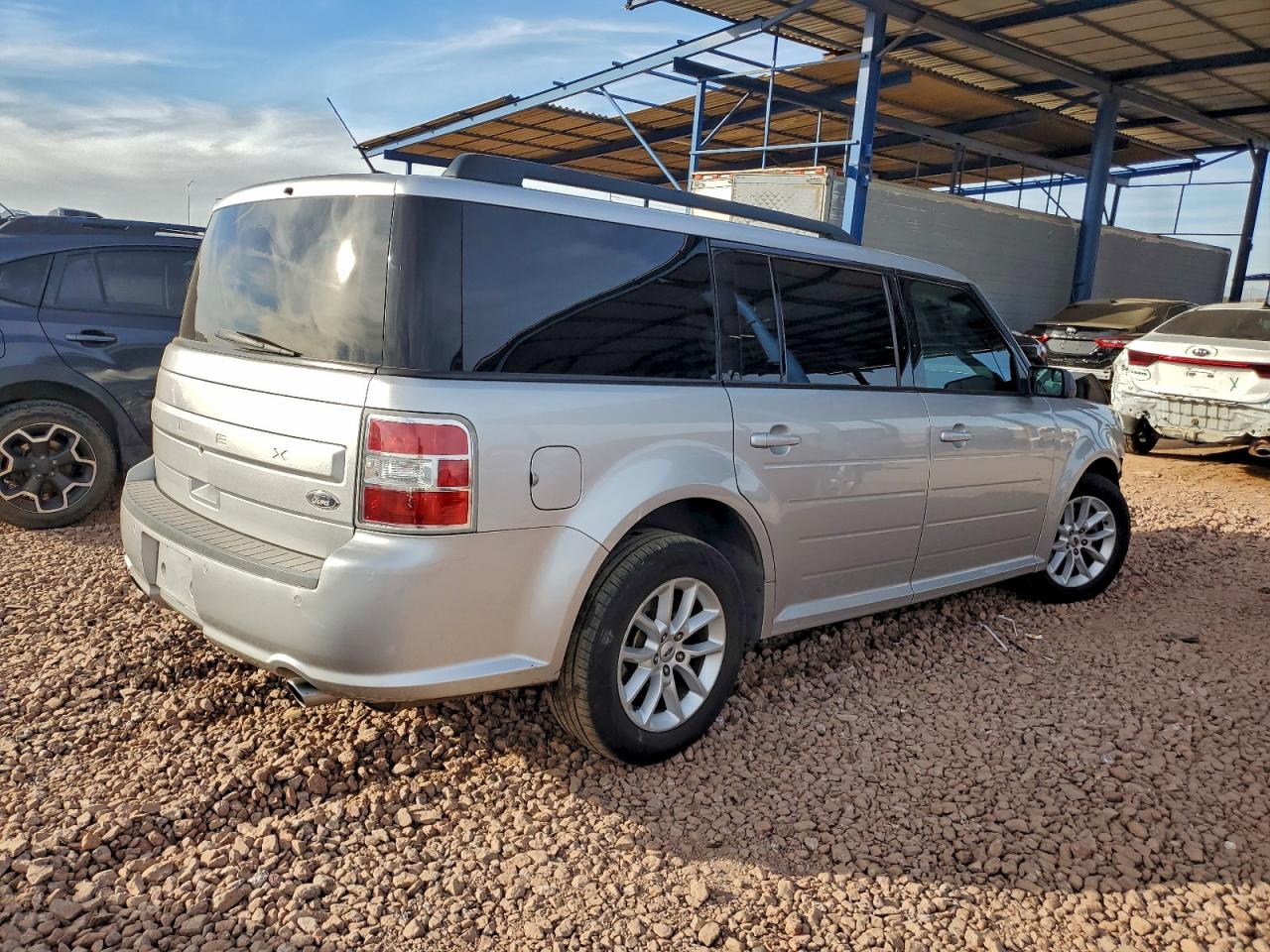 2016 FORD FLEX SE photo 3