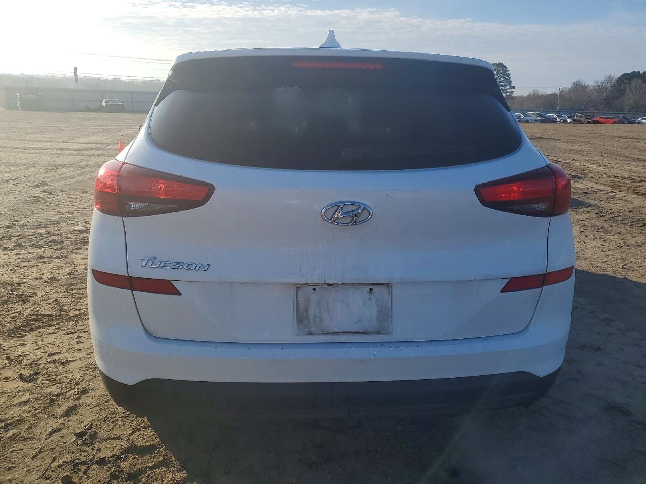 2021 HYUNDAI TUCSON SE photo 6