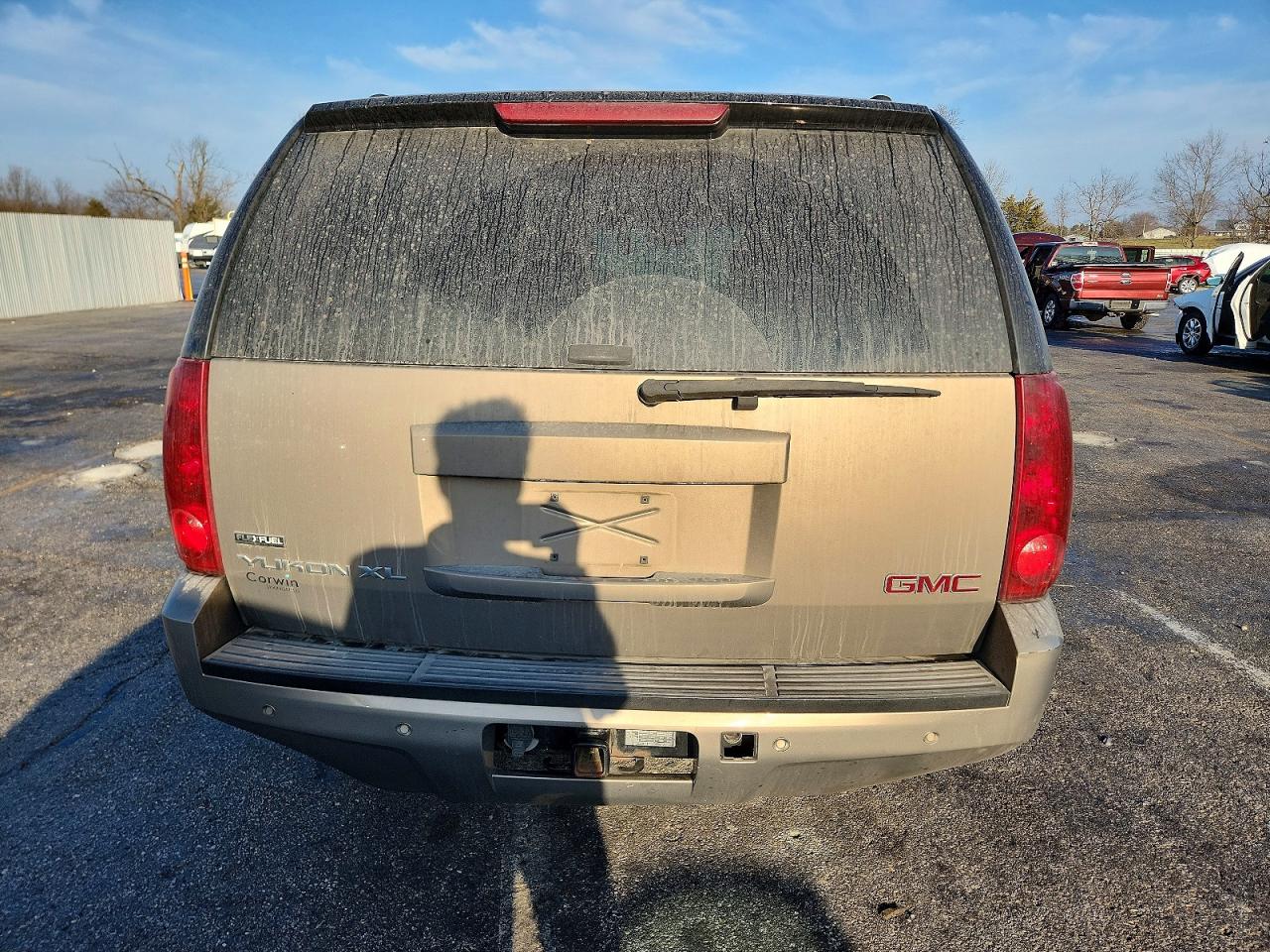 2007 GMC YUKON XL K1500 photo 6