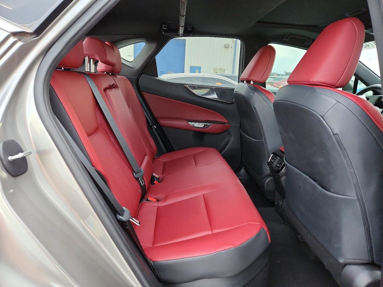 2022 LEXUS NX 350H photo 11