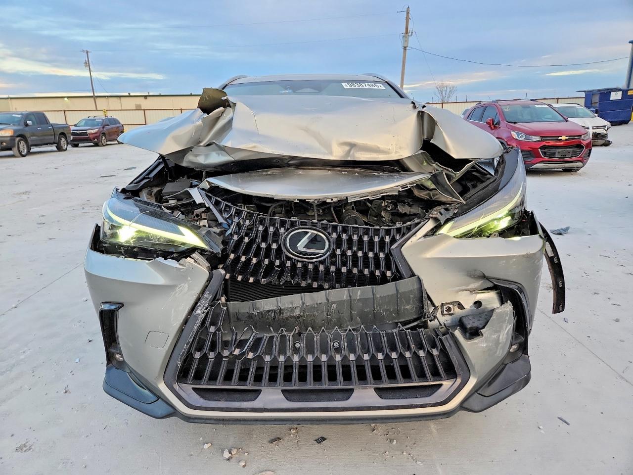 2022 LEXUS NX 350H photo 5