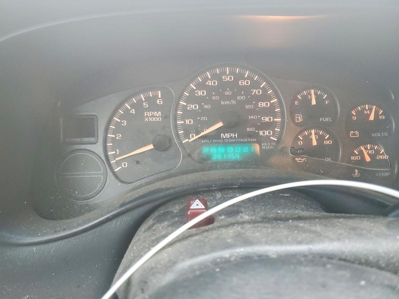 2002 GMC NEW SIERRA C1500 photo 9