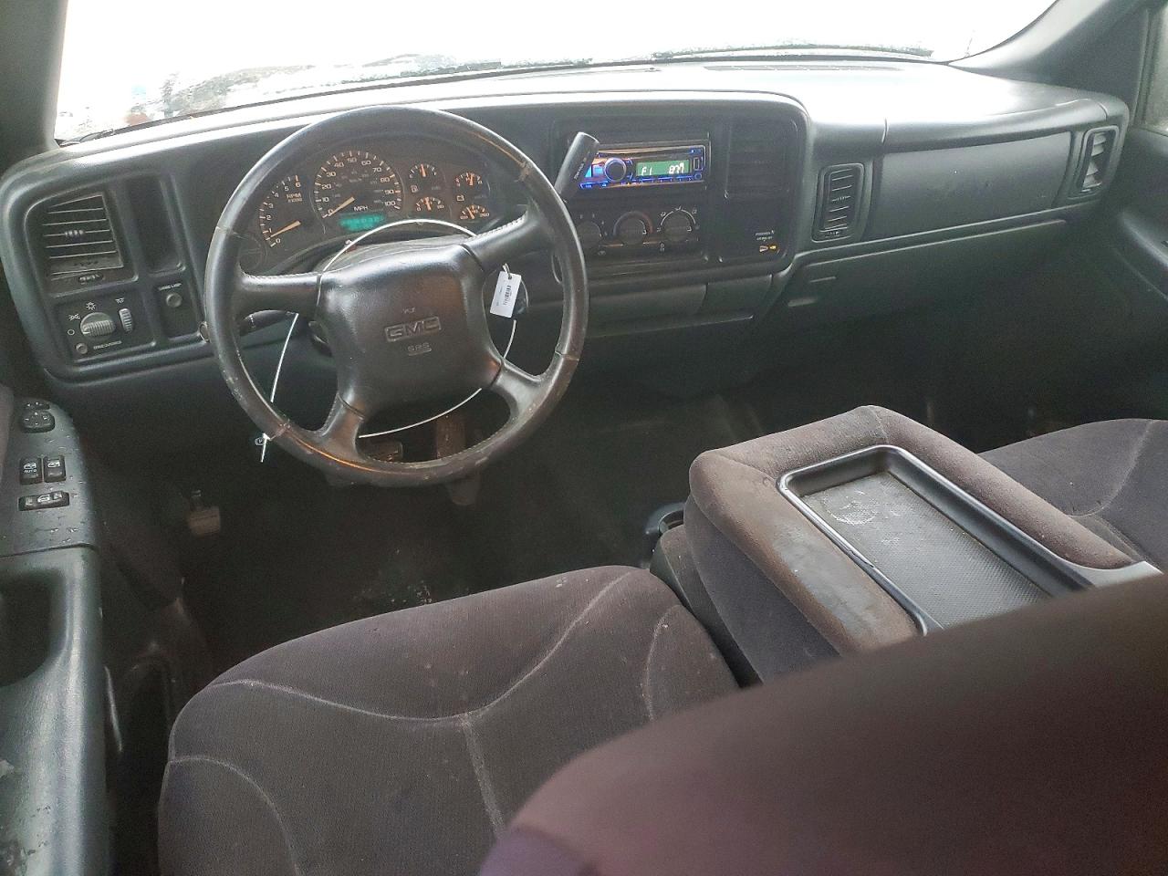 2002 GMC NEW SIERRA C1500 photo 8