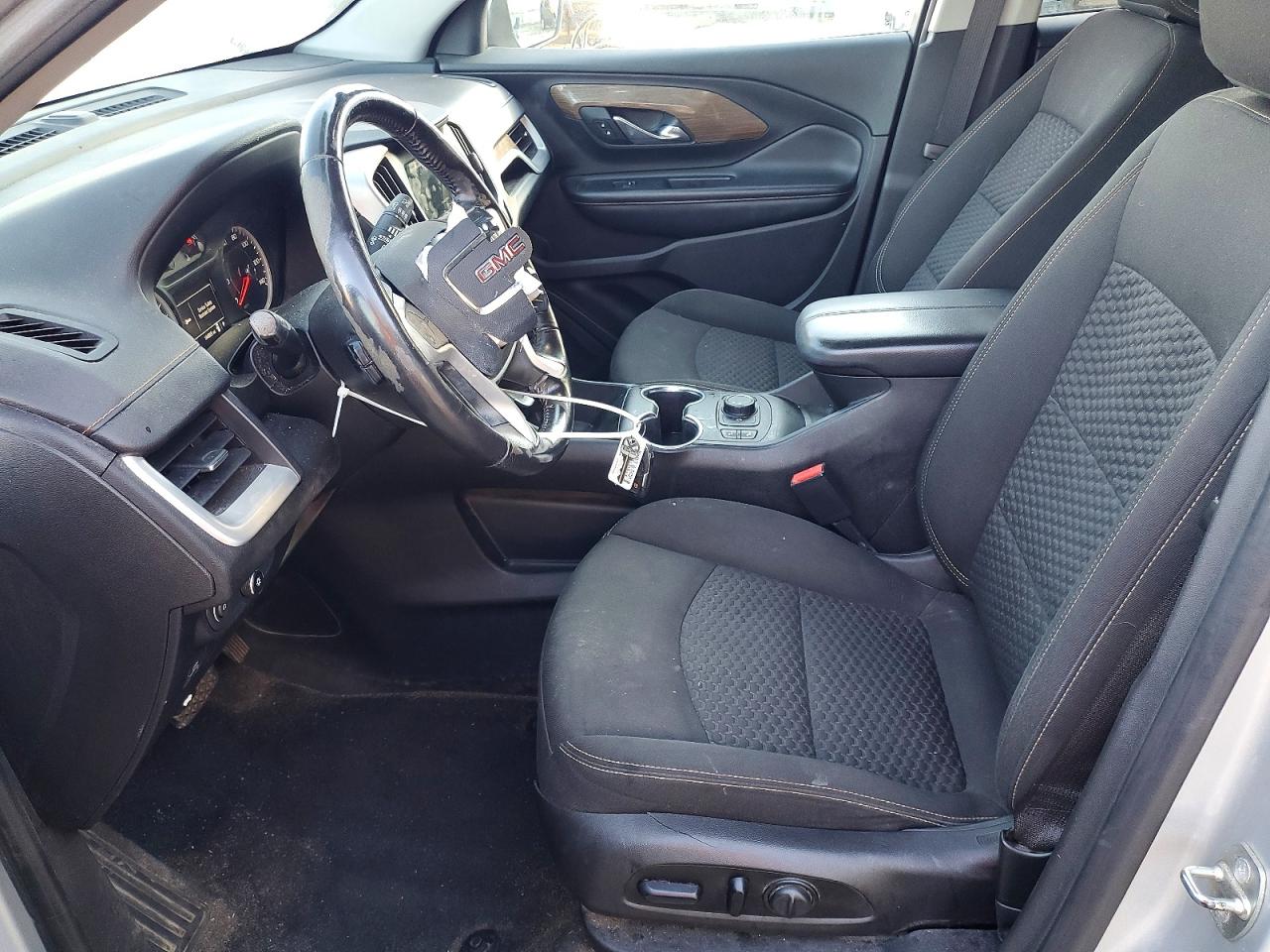 2018 GMC TERRAIN SLE photo 7