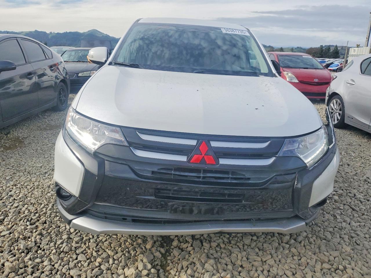 2018 MITSUBISHI OUTLANDER SE photo 5