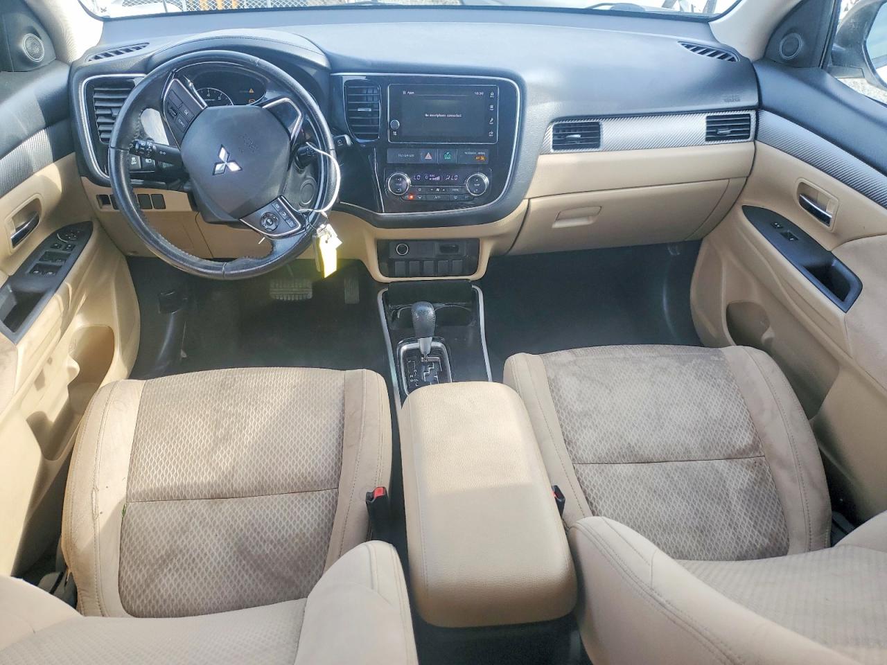 2018 MITSUBISHI OUTLANDER SE photo 8