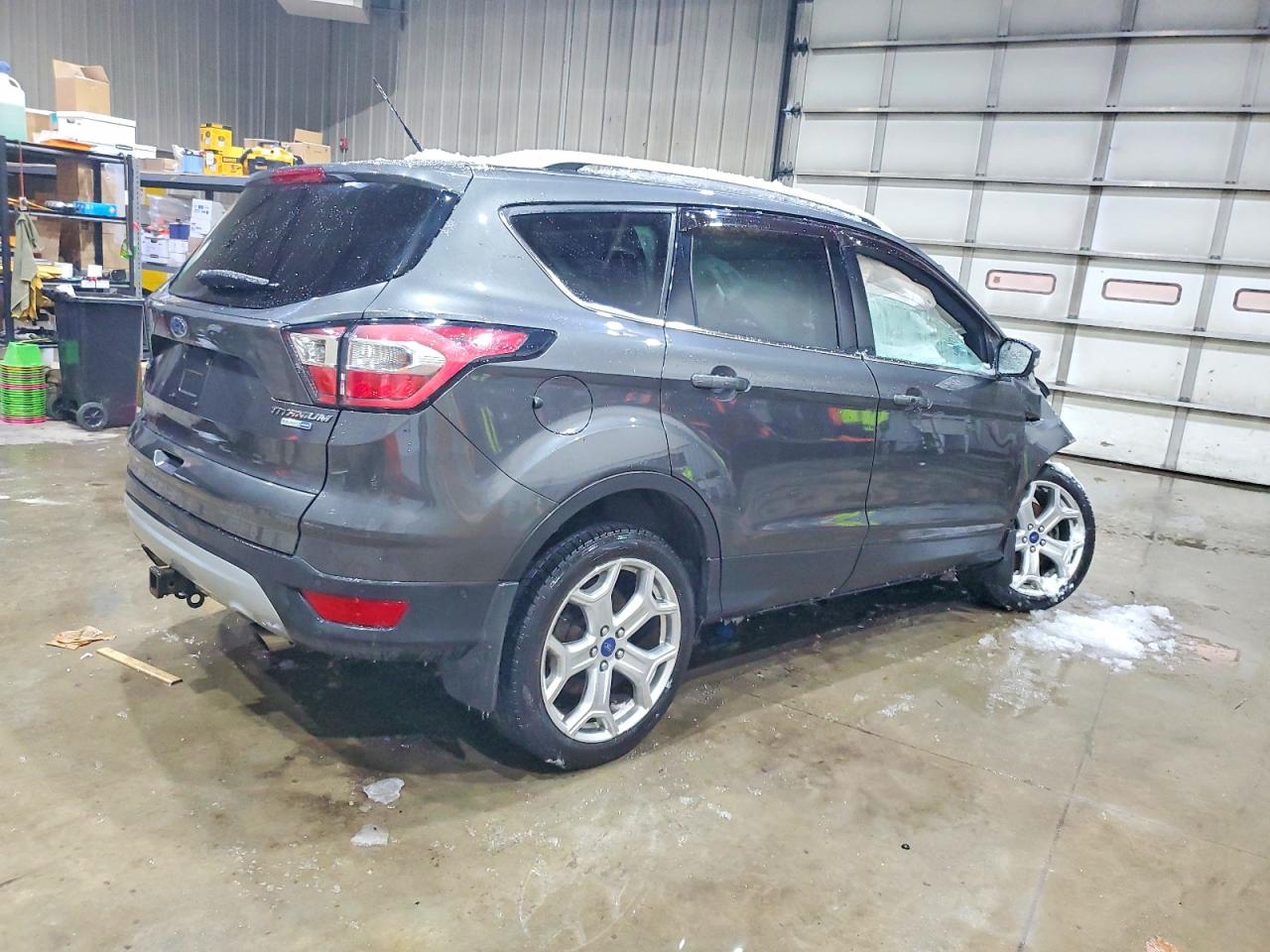 2017 FORD ESCAPE TITANIUM photo 3