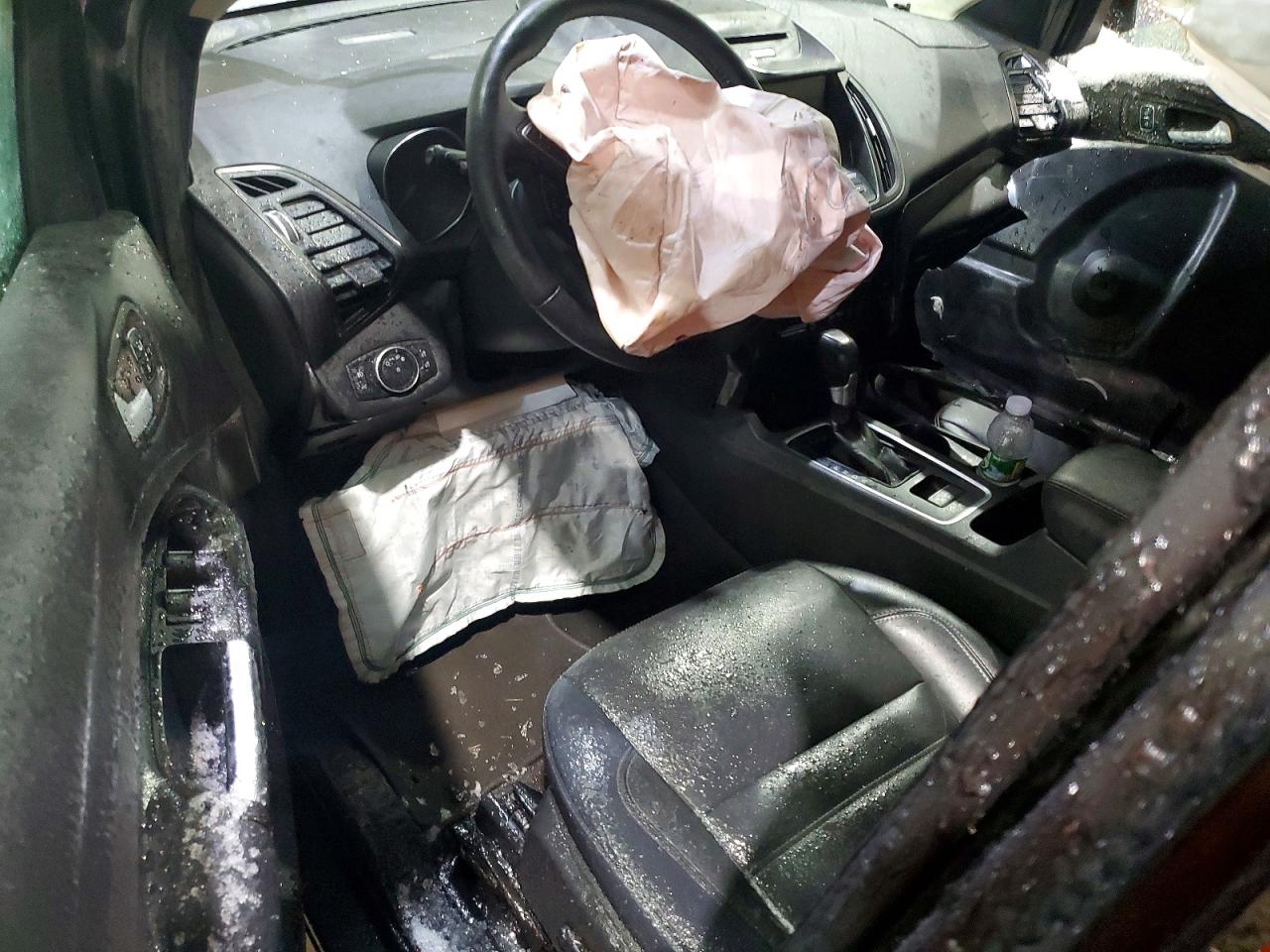 2017 FORD ESCAPE TITANIUM photo 8