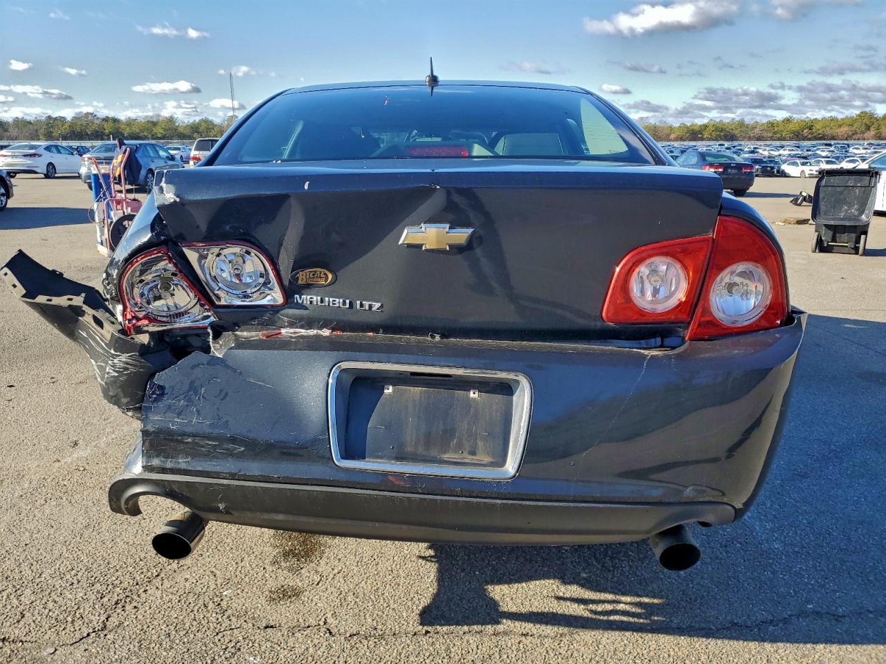 2011 CHEVROLET MALIBU LTZ photo 6