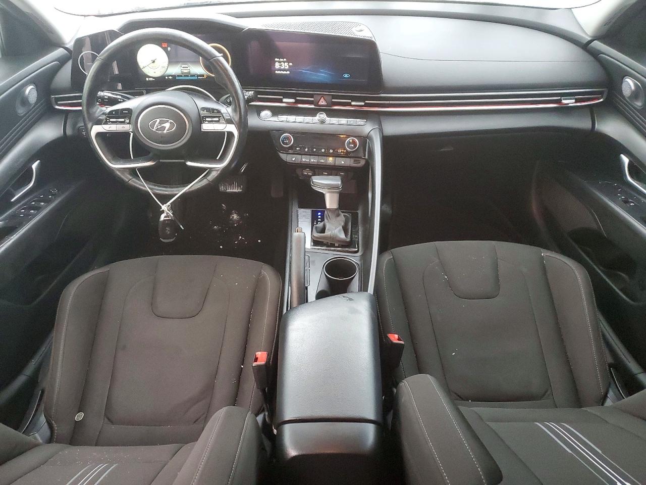 2023 HYUNDAI ELANTRA SEL photo 8