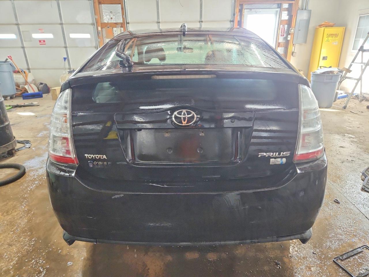 2007 TOYOTA PRIUS BASE photo 11