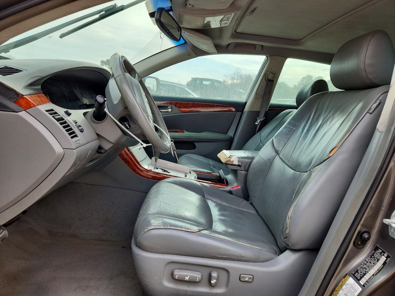 2006 TOYOTA AVALON XL photo 13