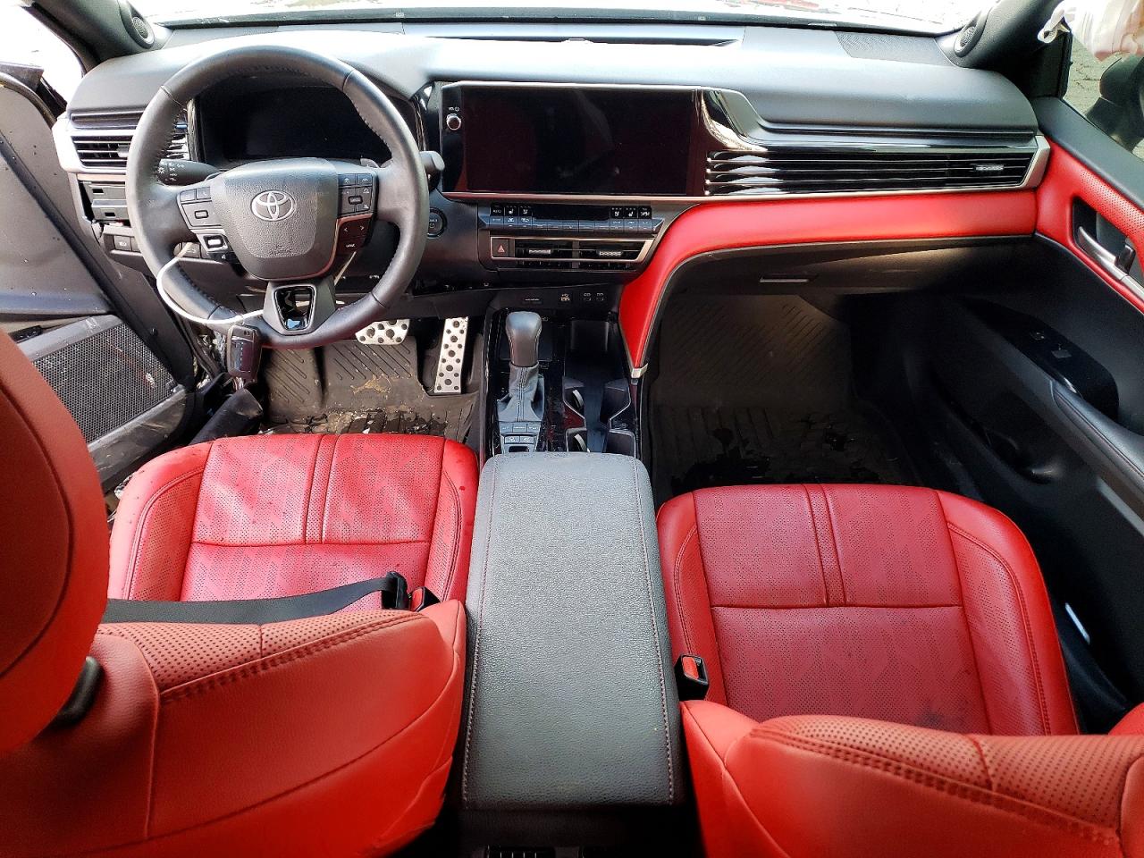 2025 TOYOTA CAMRY XSE photo 8