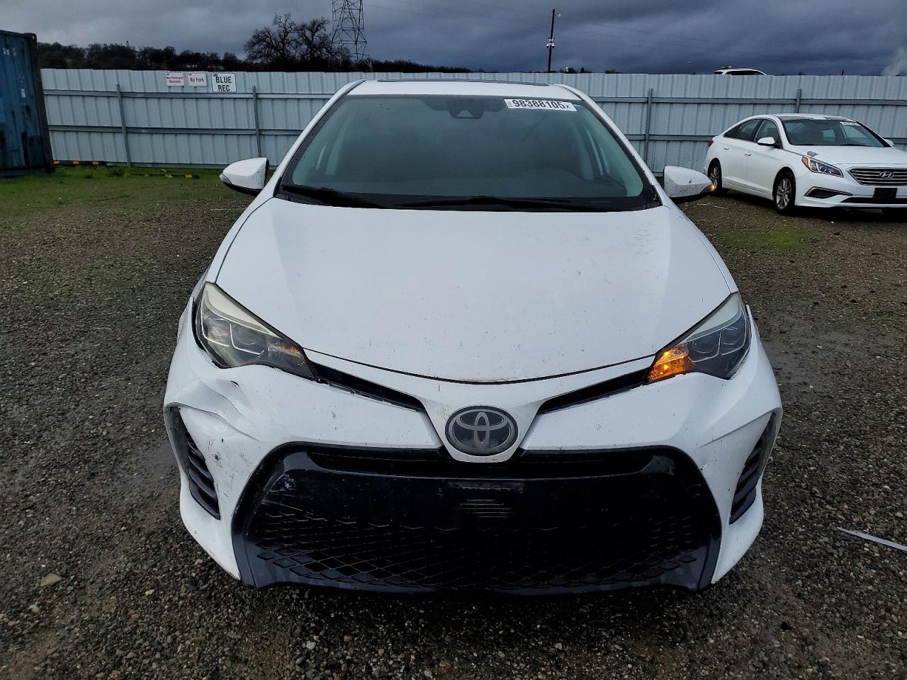 2018 TOYOTA COROLLA L photo 5