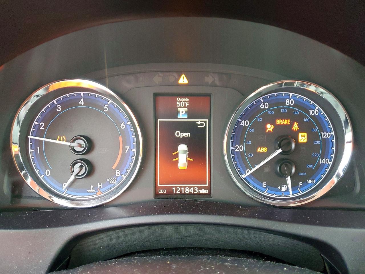 2018 TOYOTA COROLLA L photo 9