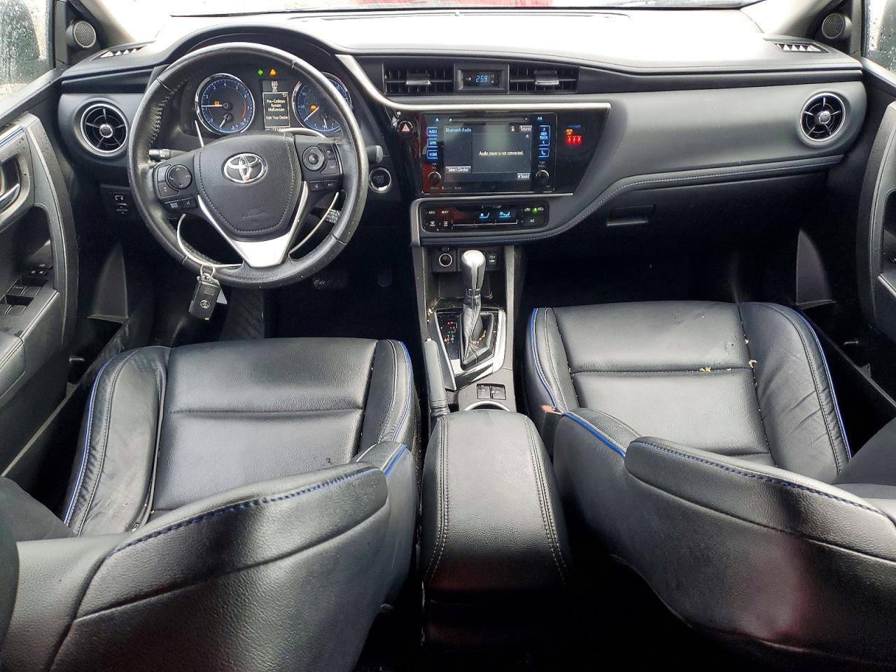 2018 TOYOTA COROLLA L photo 8