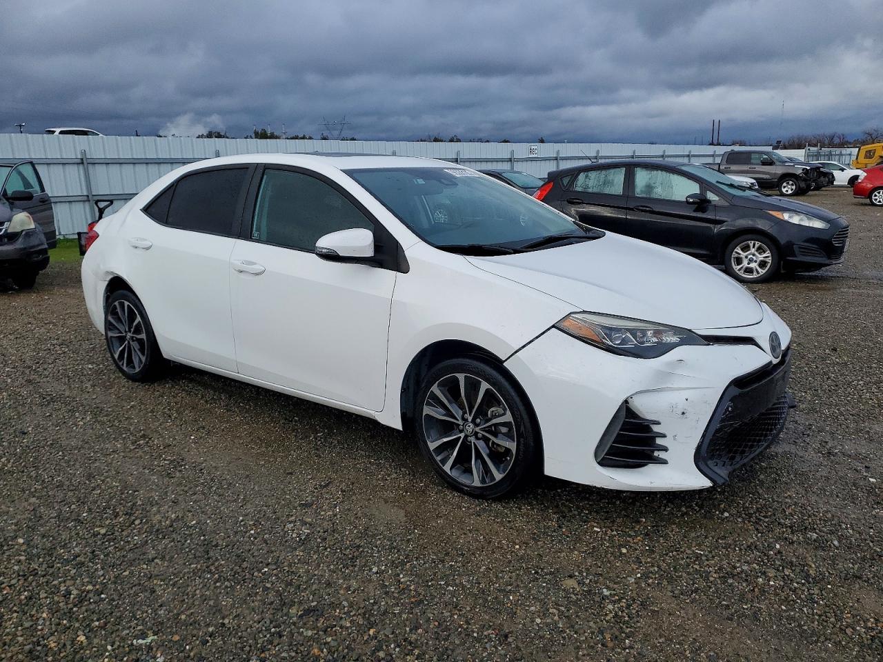 2018 TOYOTA COROLLA L photo 4