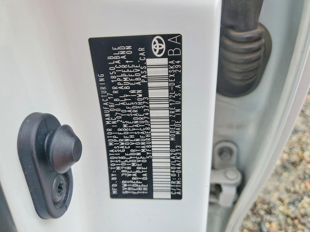 2018 TOYOTA COROLLA L photo 12