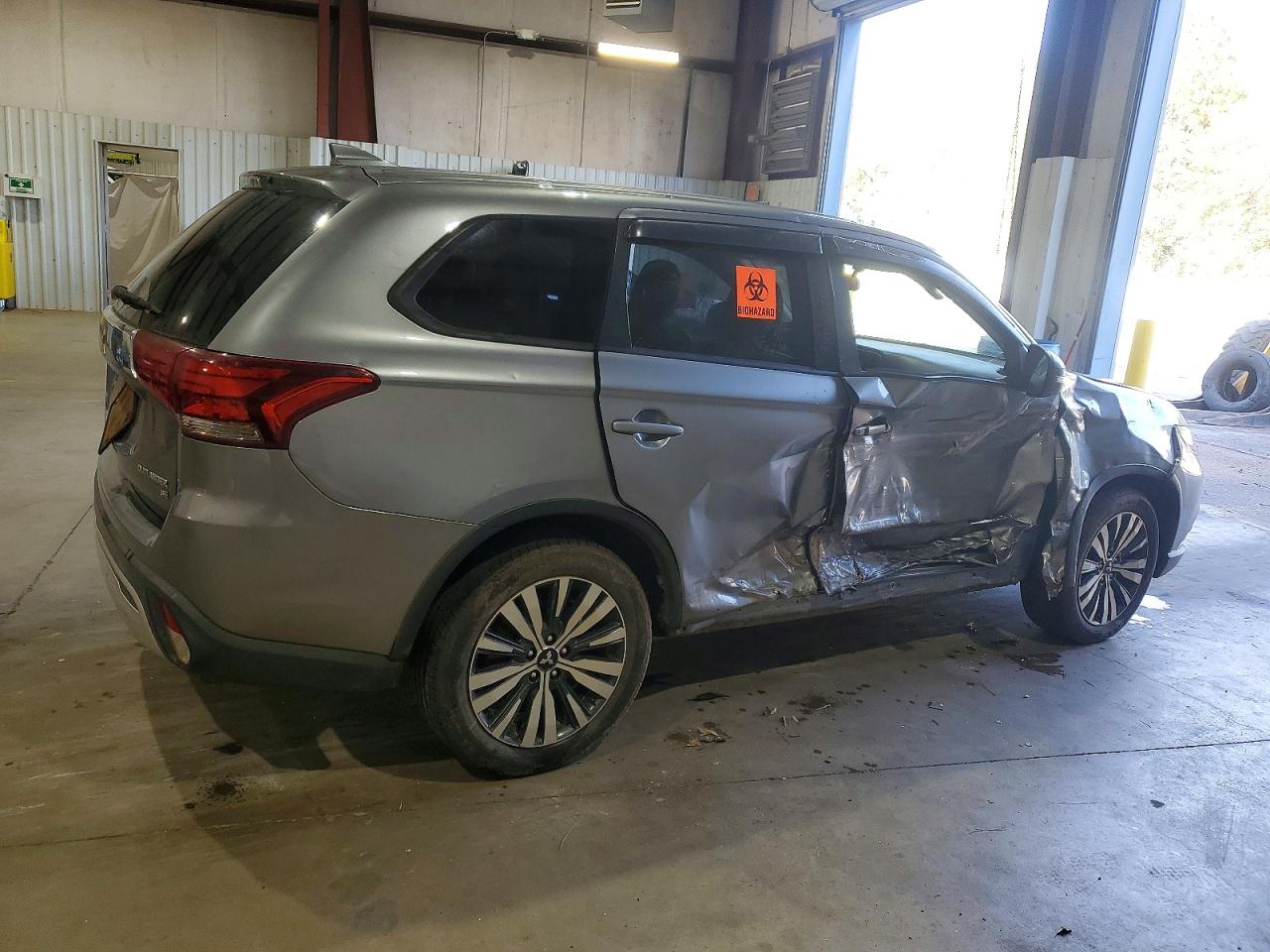 2019 MITSUBISHI OUTLANDER SE photo 5