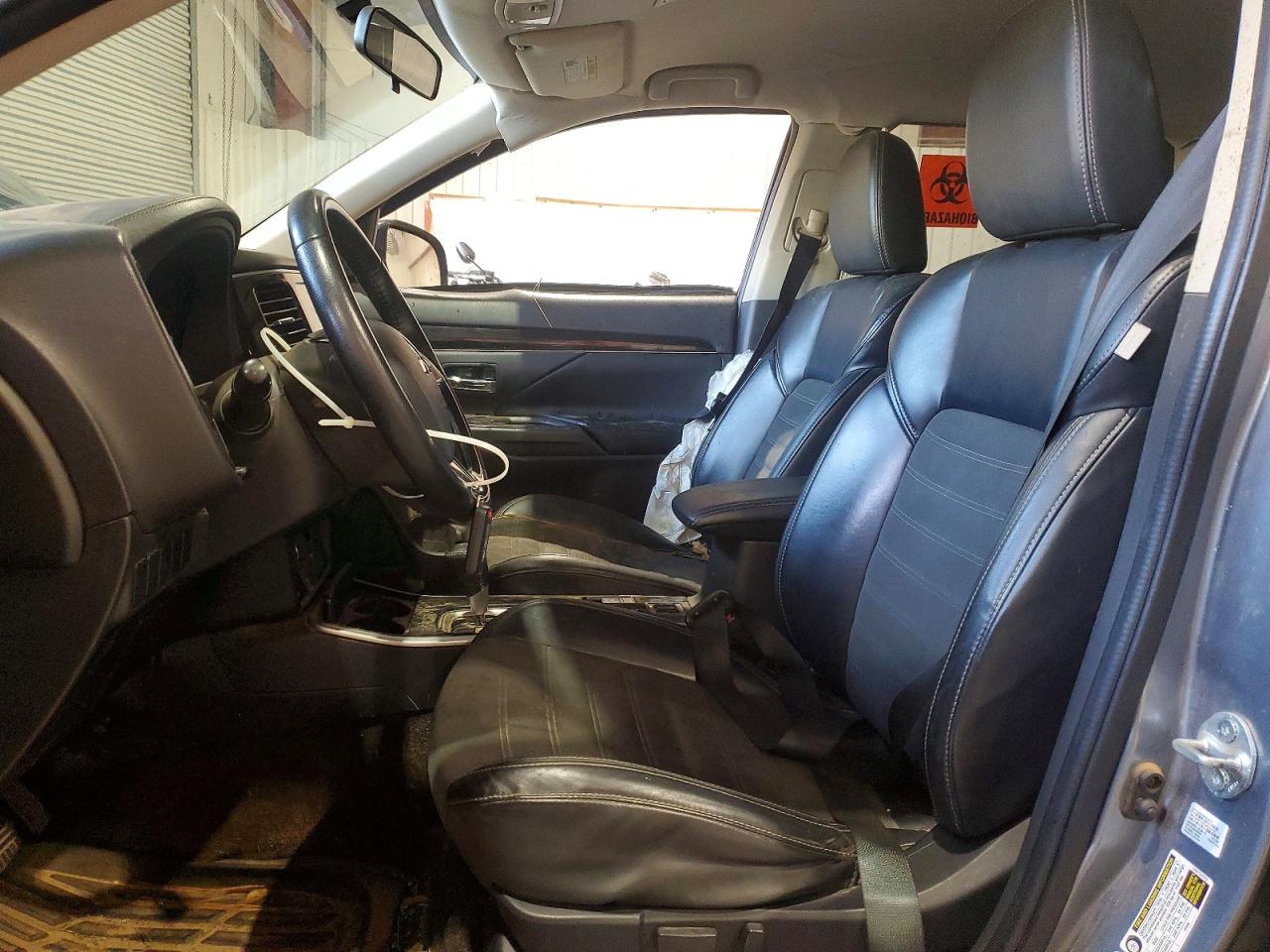 2019 MITSUBISHI OUTLANDER SE photo 13