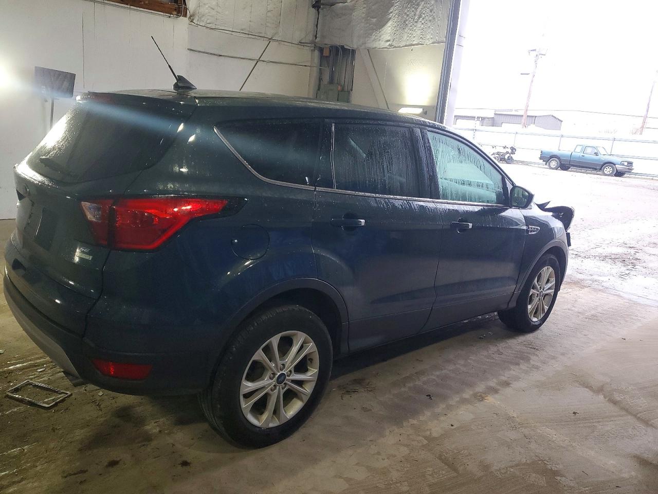 2019 FORD ESCAPE SE photo 5