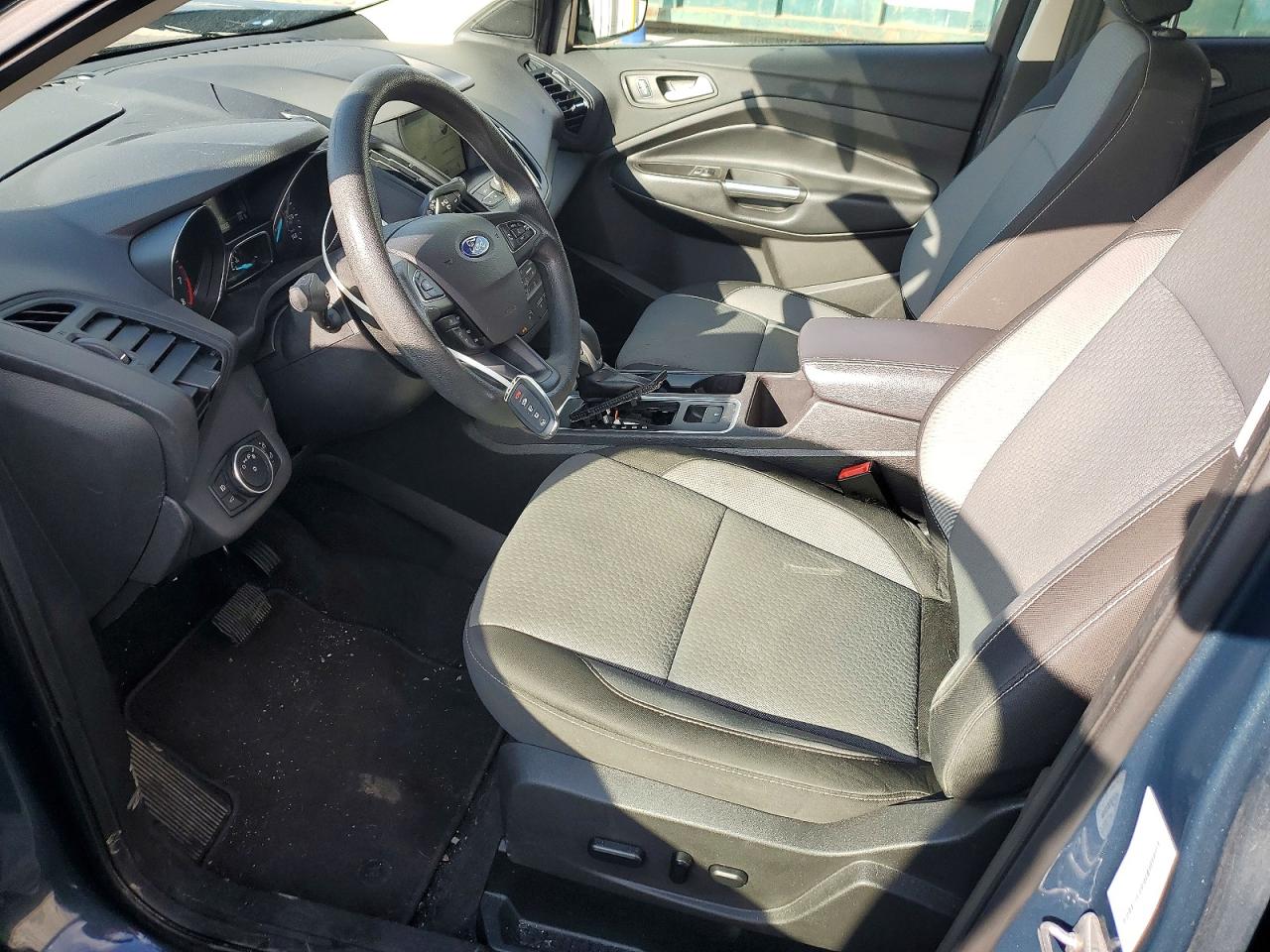 2019 FORD ESCAPE SE photo 13