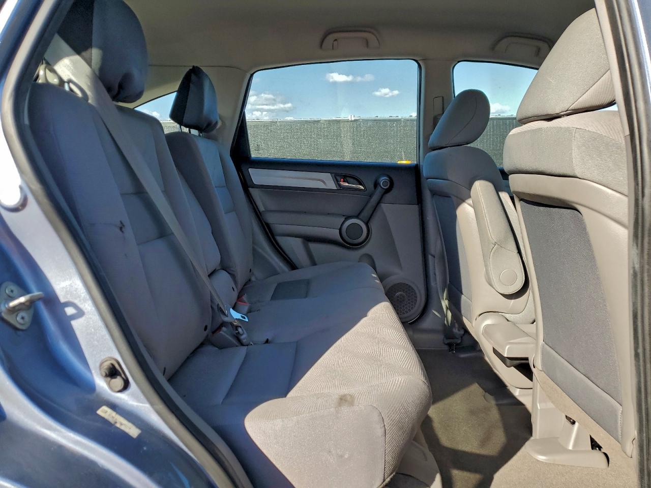 2011 HONDA CR-V LX photo 11