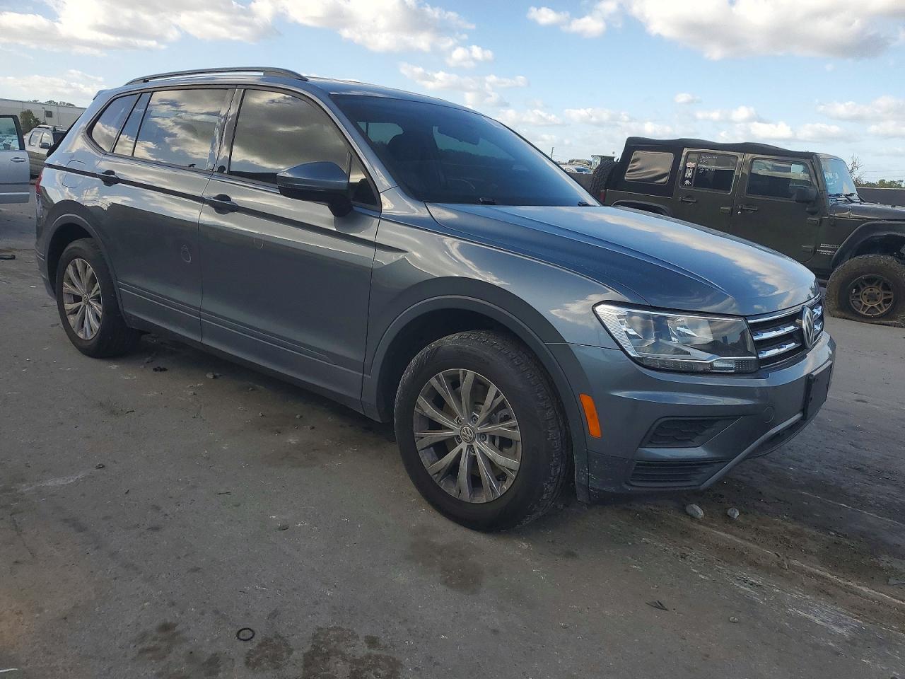 2020 VOLKSWAGEN TIGUAN S photo 7