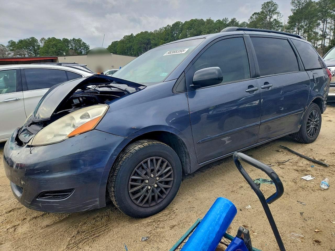 2009 TOYOTA SIENNA