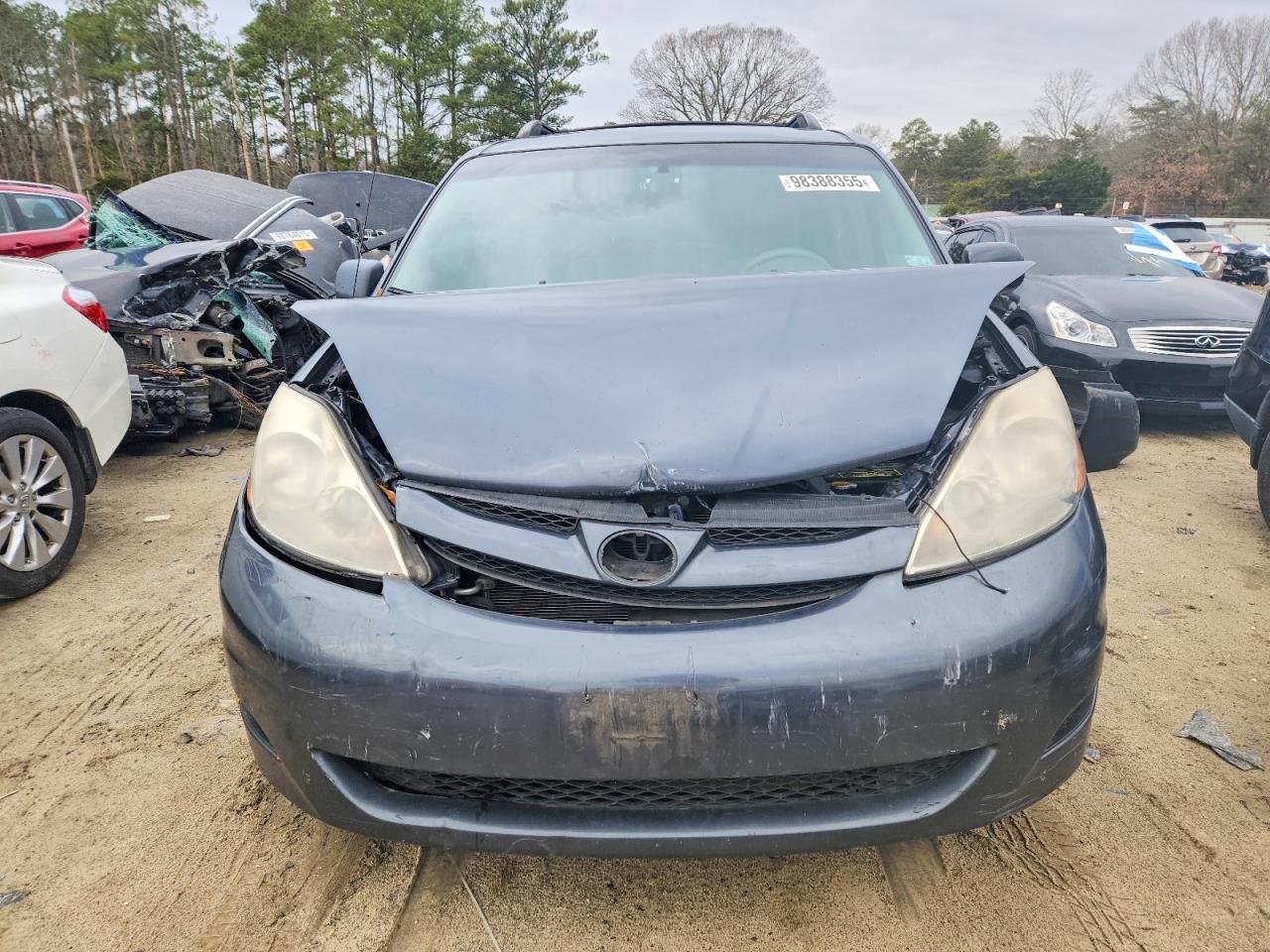 2009 TOYOTA SIENNA CE photo 5